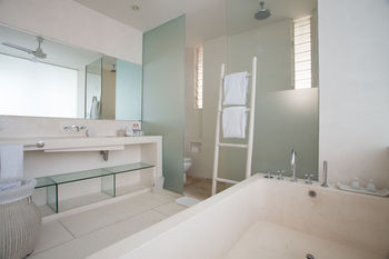 Eden The Residence at The Sea 4*