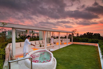 Eden The Residence at The Sea 4*