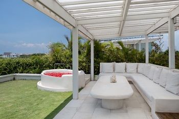 Eden The Residence at The Sea 4*