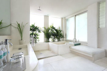 Eden The Residence at The Sea 4*
