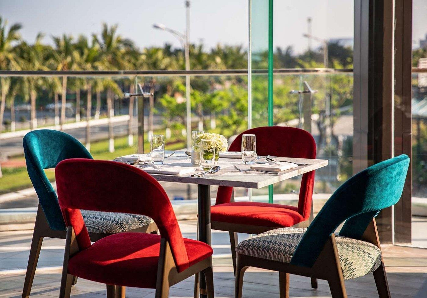 Radisson Hotel Danang 5*