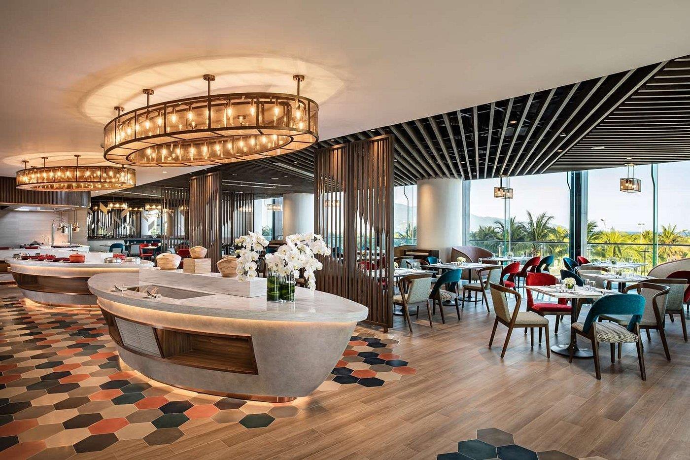 Radisson Hotel Danang 5*