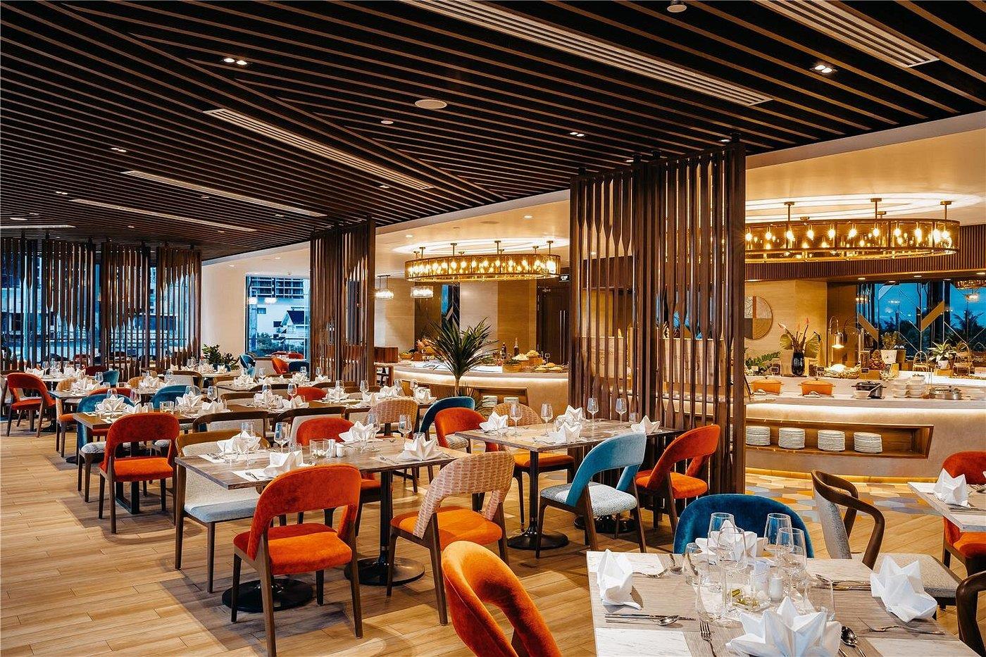 Radisson Hotel Danang 5*