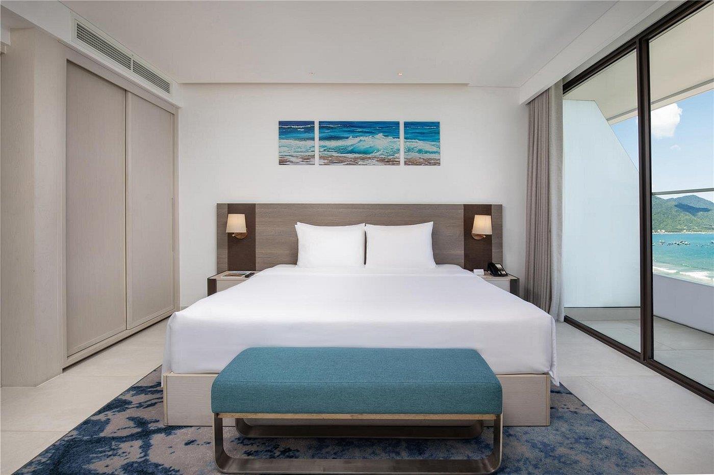 Radisson Hotel Danang 5*