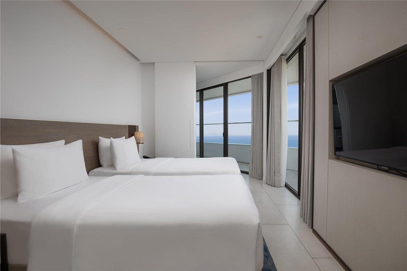 Radisson Hotel Danang 5*