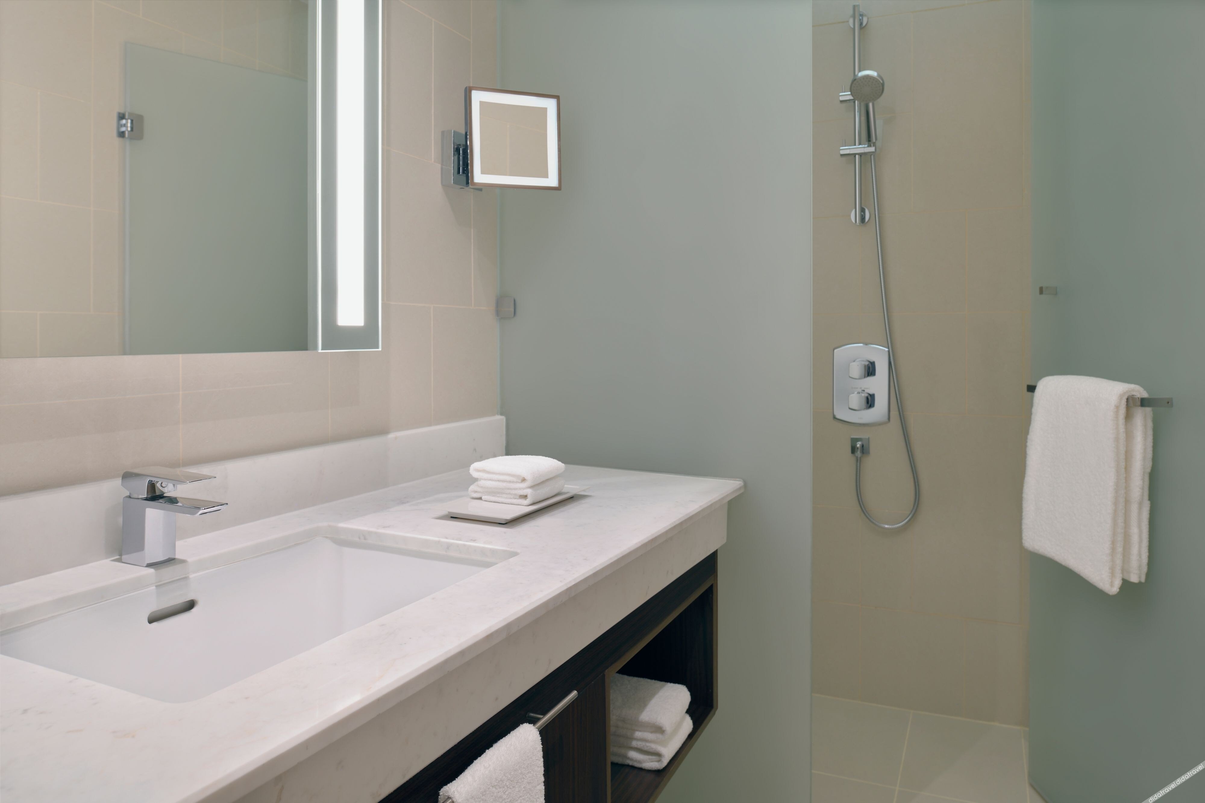 Delta Hotels City Center Doha 5*