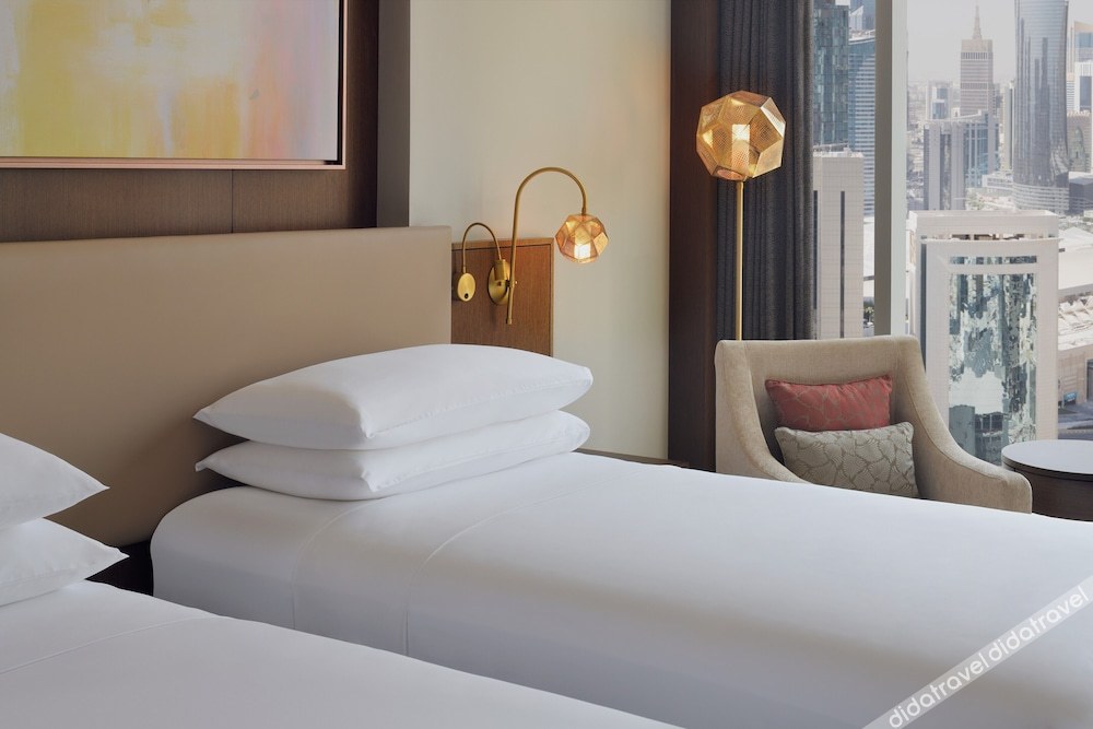 Delta Hotels City Center Doha 5*