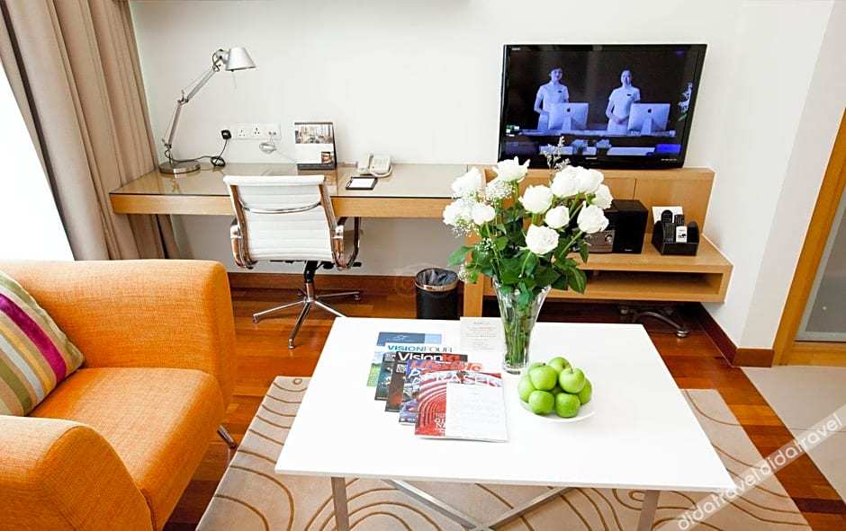 Cormar Suites 5*
