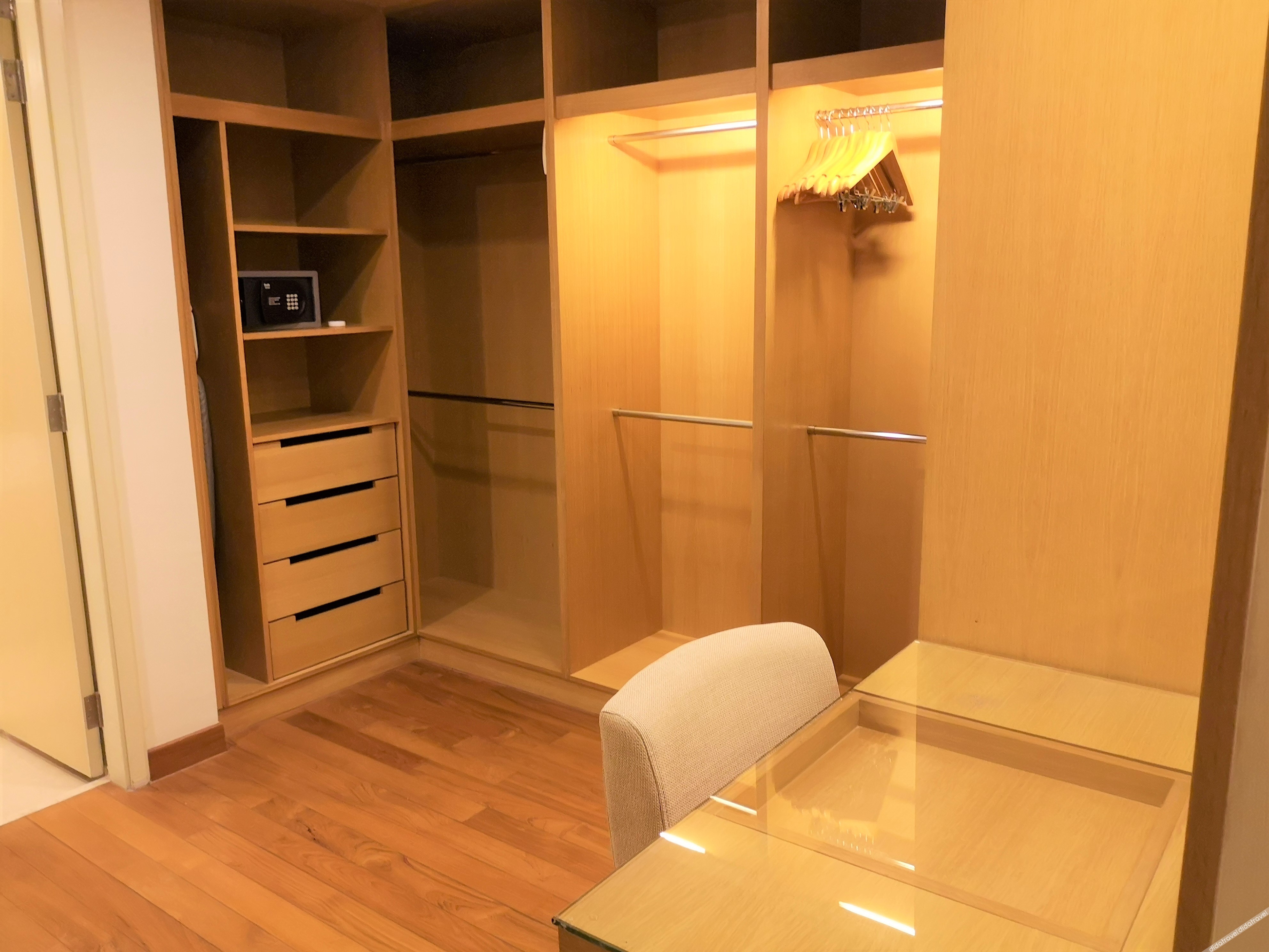 Cormar Suites 5*