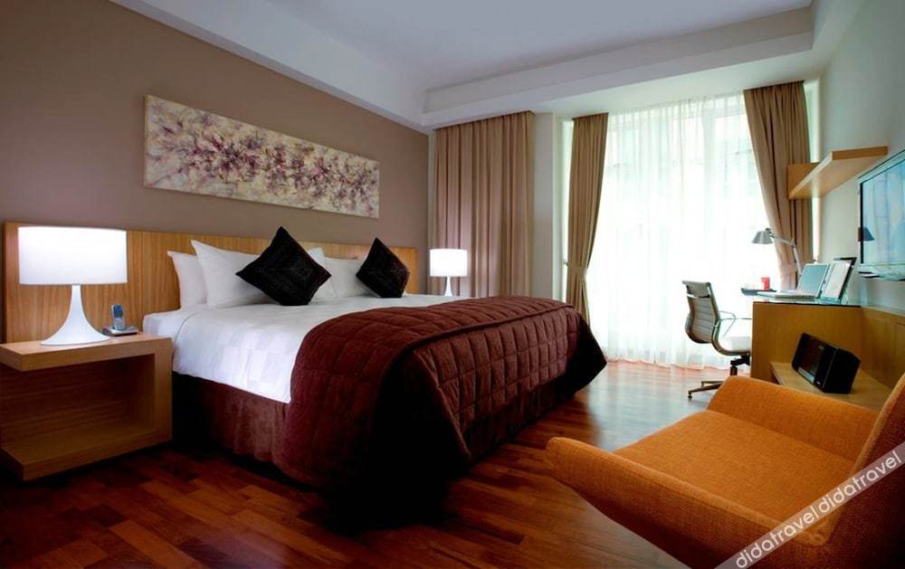 Cormar Suites 5*