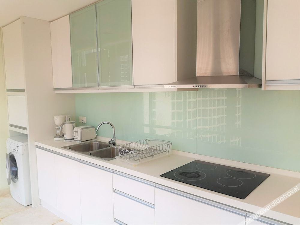 Cormar Suites 5*