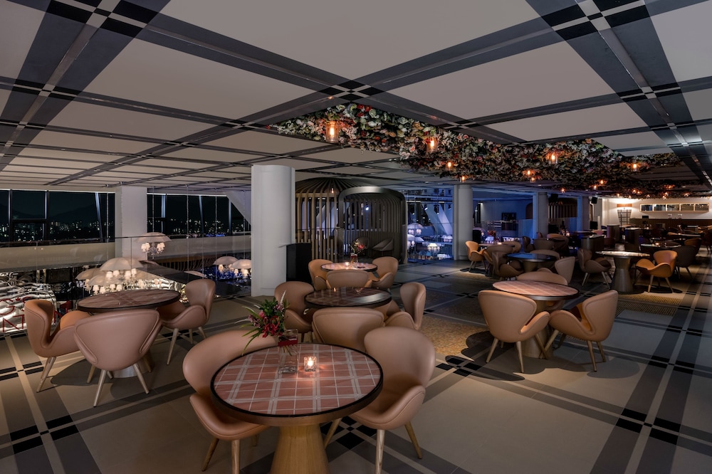 Novotel Ambassador Seoul Yongsan 5*