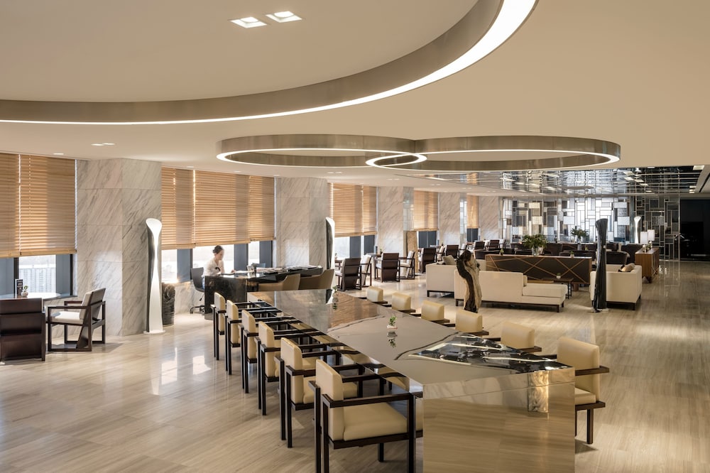 Novotel Ambassador Seoul Yongsan 5*