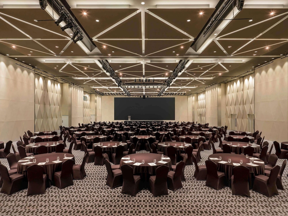 Novotel Ambassador Seoul Yongsan 5*