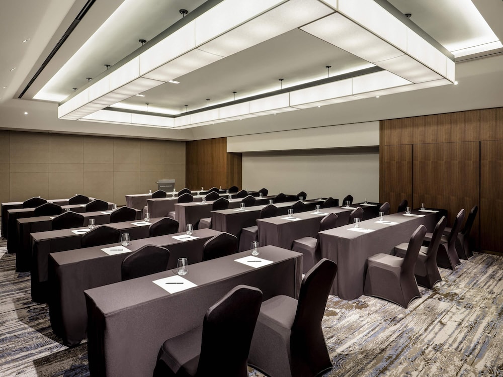 Novotel Ambassador Seoul Yongsan 5*