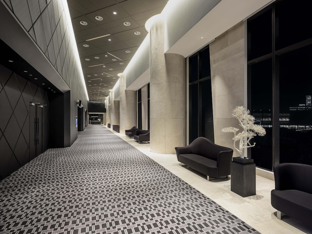 Novotel Ambassador Seoul Yongsan 5*