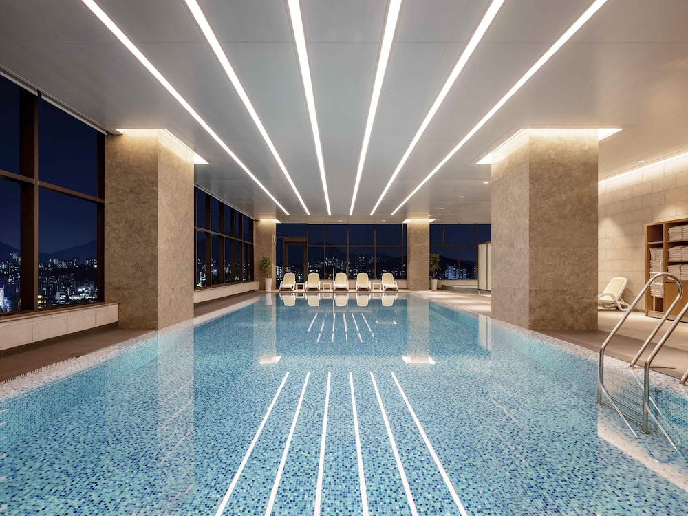 Novotel Ambassador Seoul Yongsan 5*