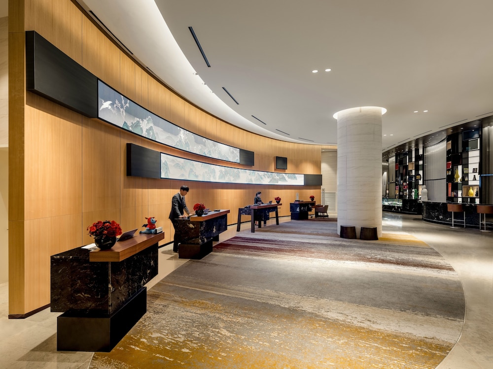 Novotel Ambassador Seoul Yongsan 5*