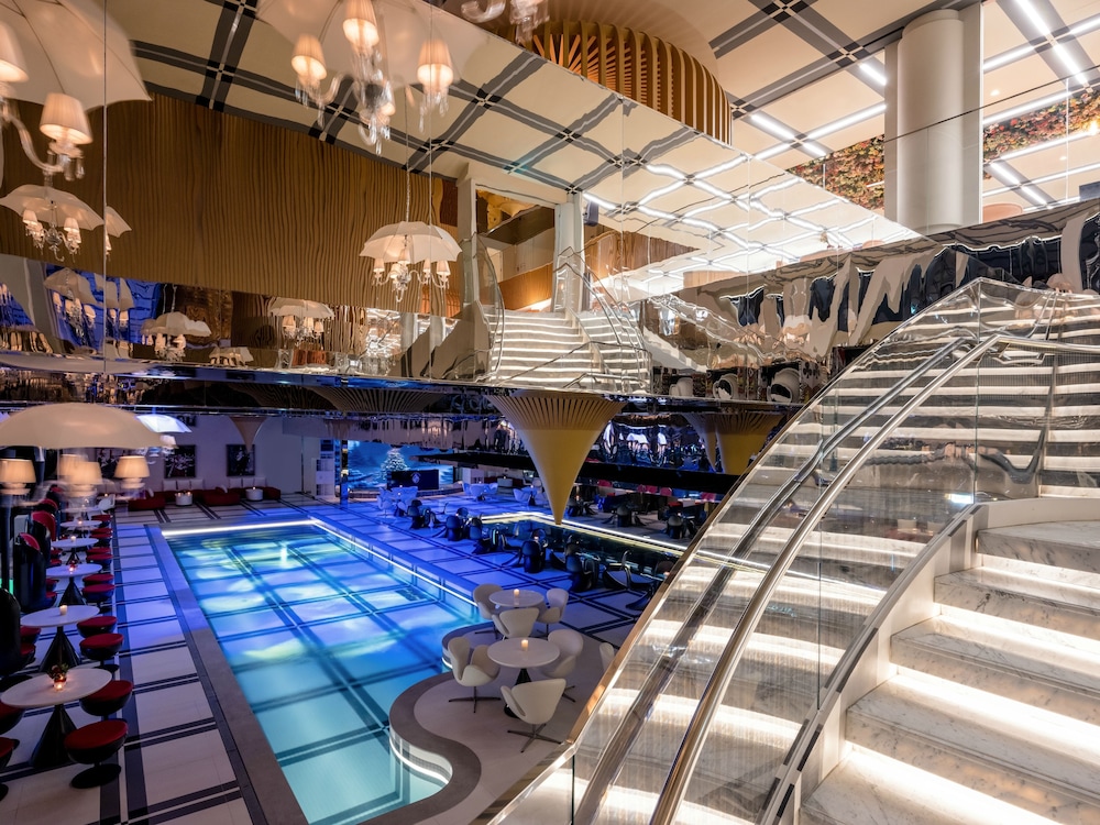 Novotel Ambassador Seoul Yongsan 5*
