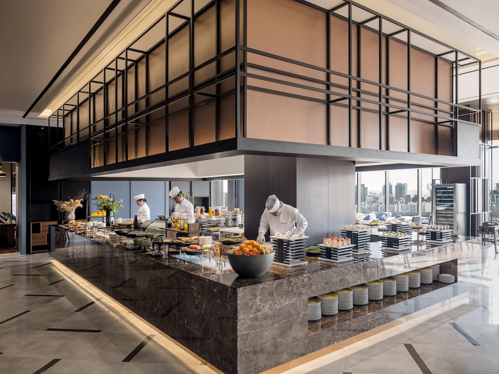 Novotel Ambassador Seoul Yongsan 5*