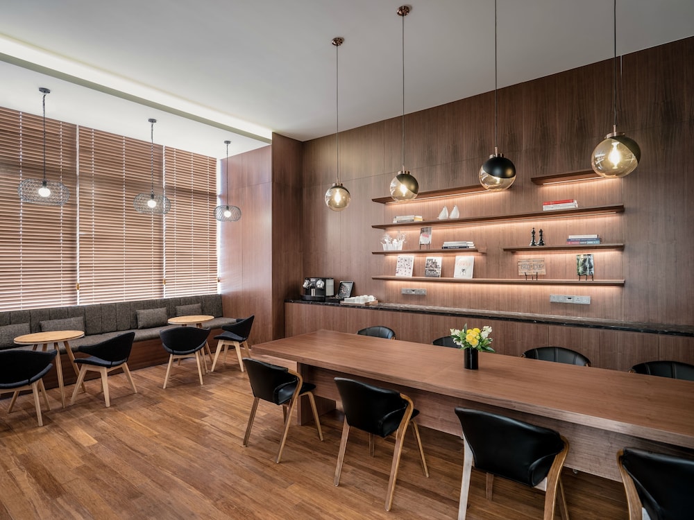Novotel Ambassador Seoul Yongsan 5*