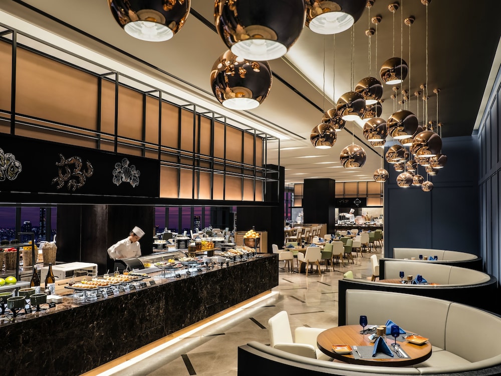 Novotel Ambassador Seoul Yongsan 5*