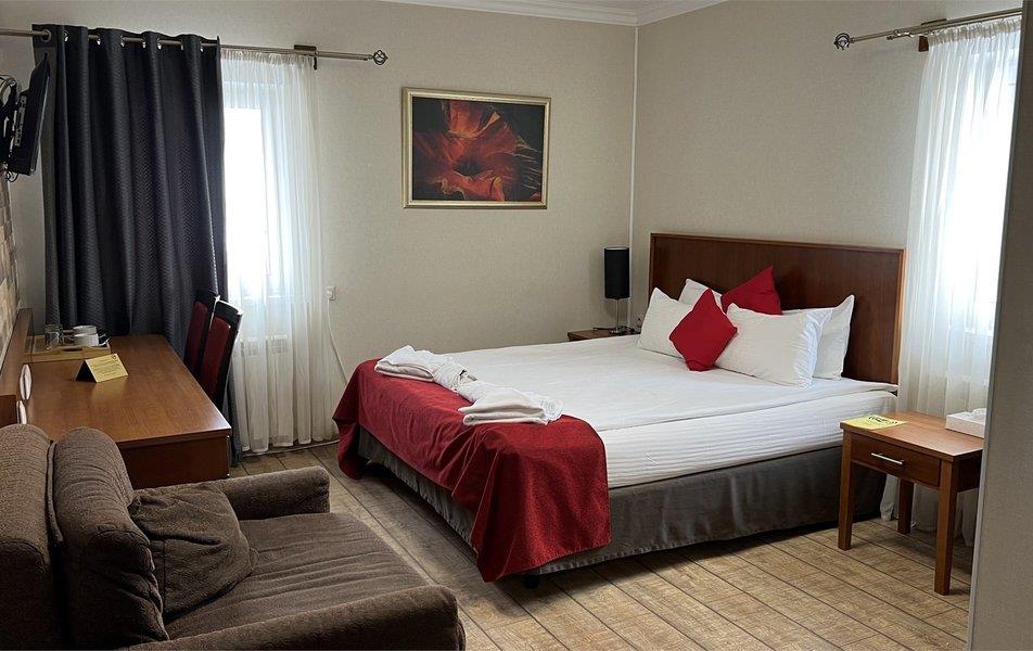 Гостиный Дворъ 0*