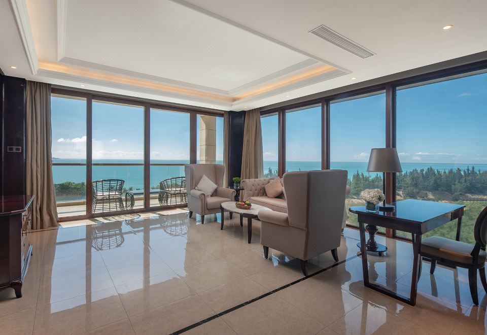 Jinsha Seaview Hotel Sanya 5*