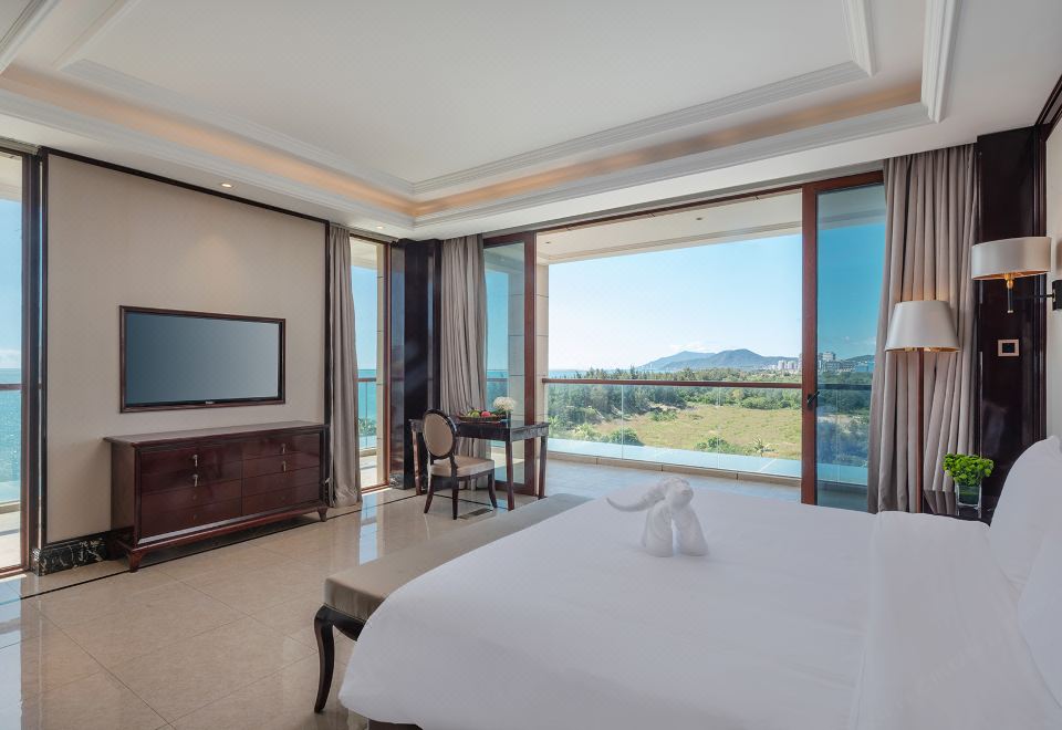 Jinsha Seaview Hotel Sanya 5*
