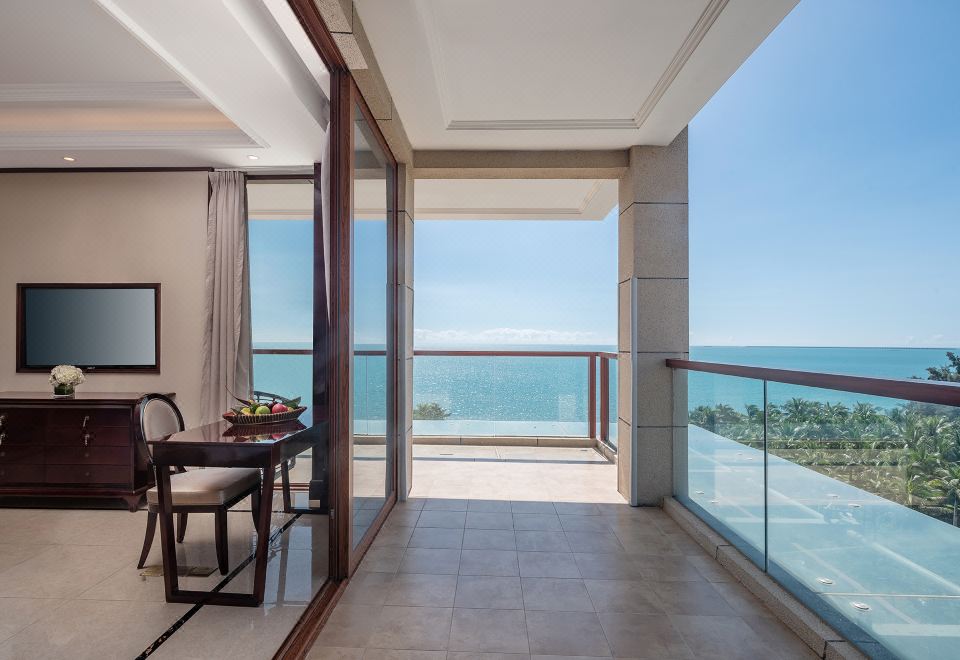 Jinsha Seaview Hotel Sanya 5*