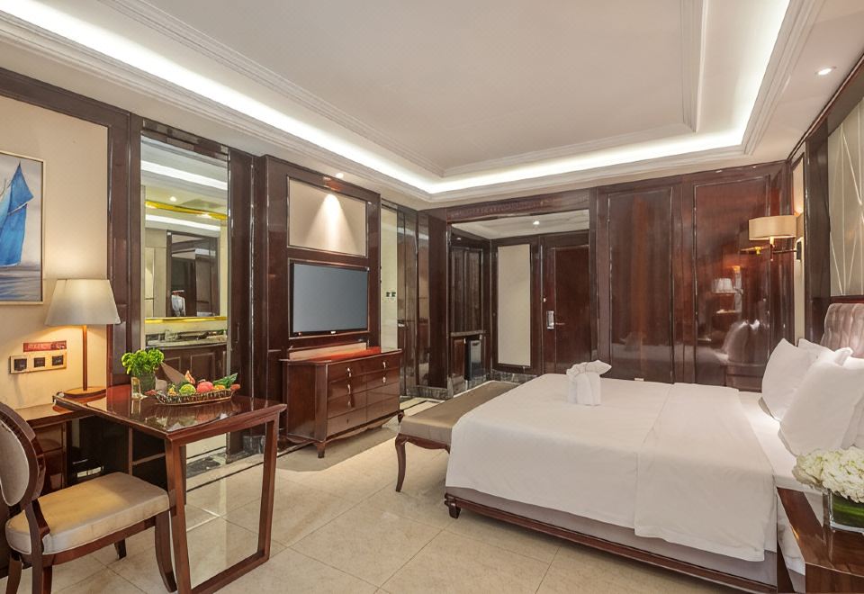 Jinsha Seaview Hotel Sanya 5*