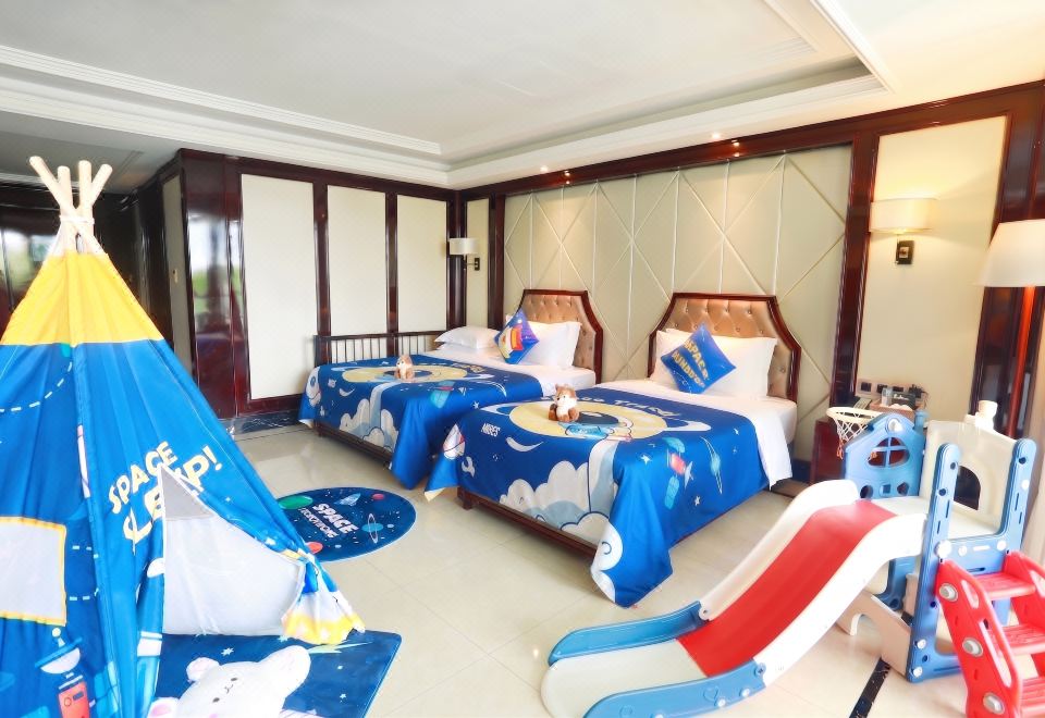Jinsha Seaview Hotel Sanya 5*
