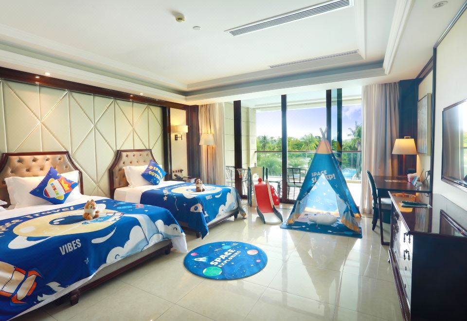 Jinsha Seaview Hotel Sanya 5*