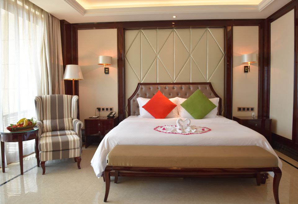 Jinsha Seaview Hotel Sanya 5*