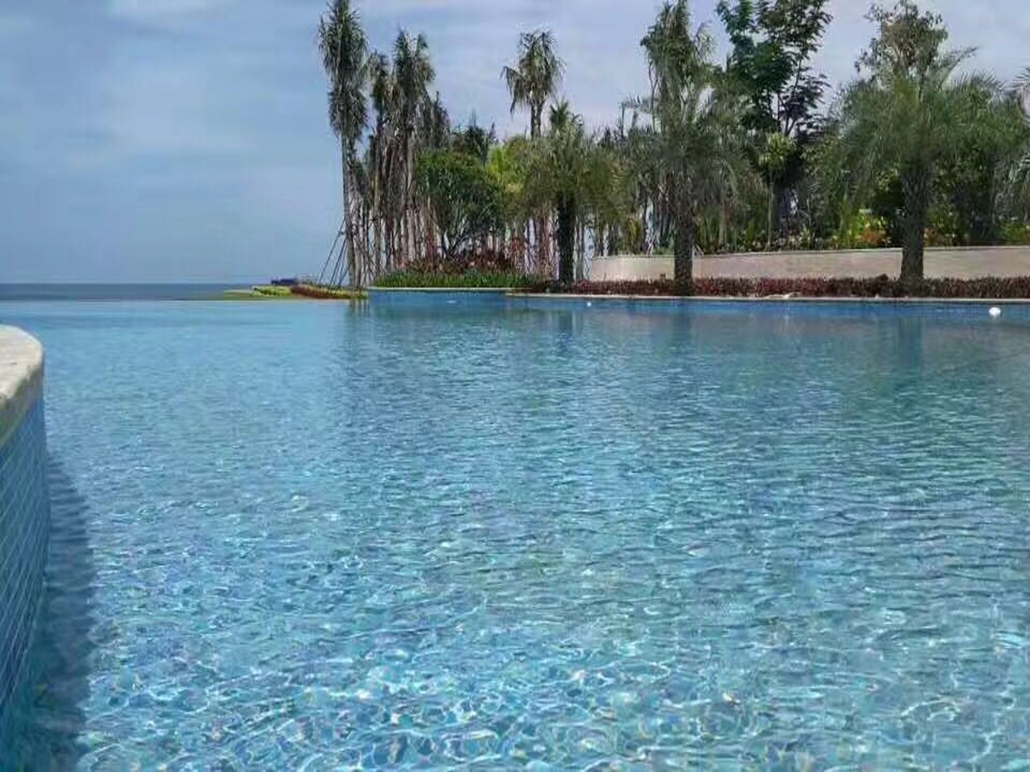 Jinsha Seaview Hotel Sanya 5*