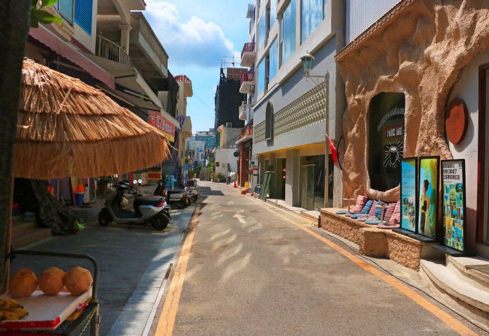 Jinsha Seaview Hotel Sanya 5*