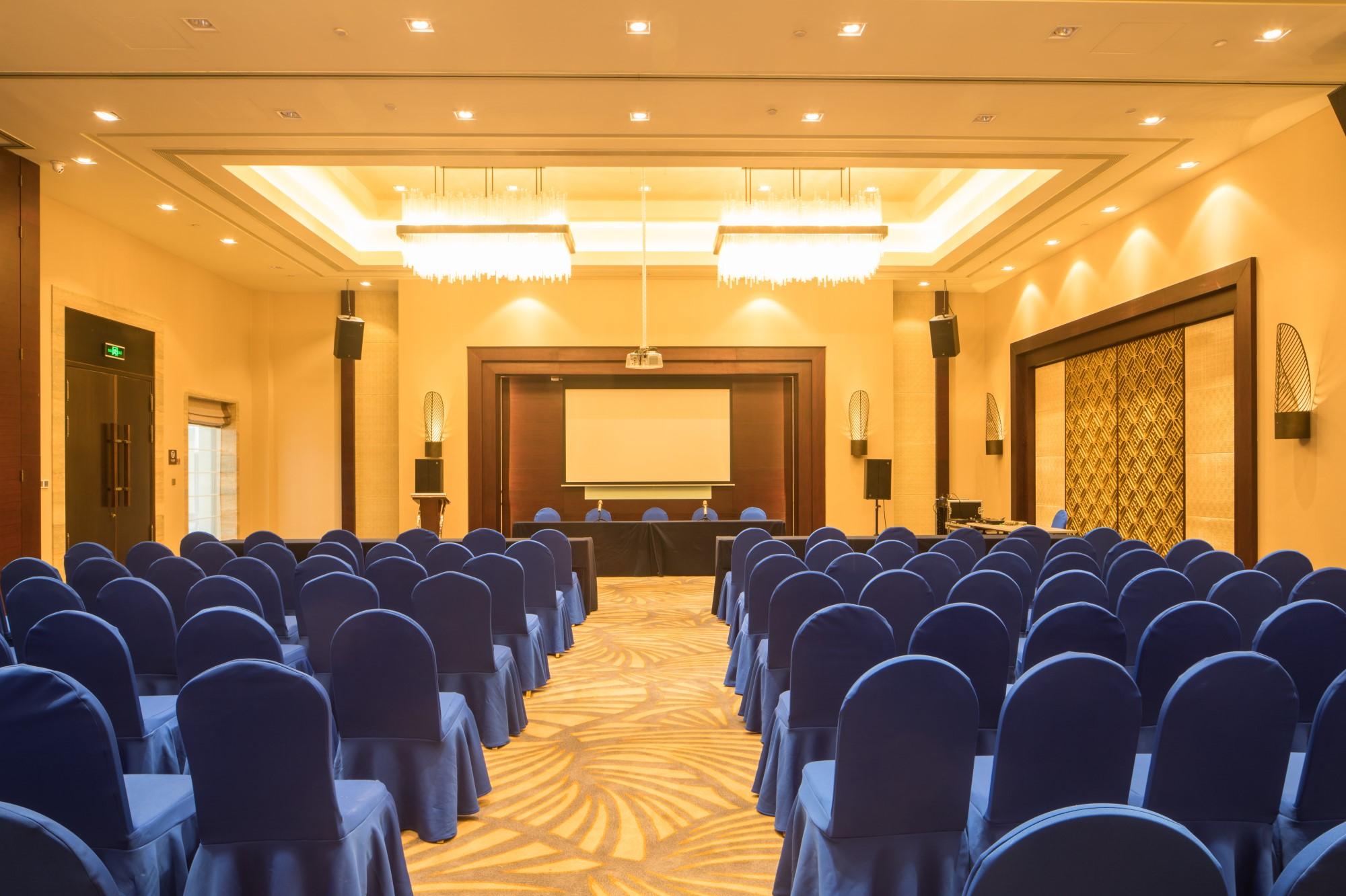 Jinsha Seaview Hotel Sanya 5*