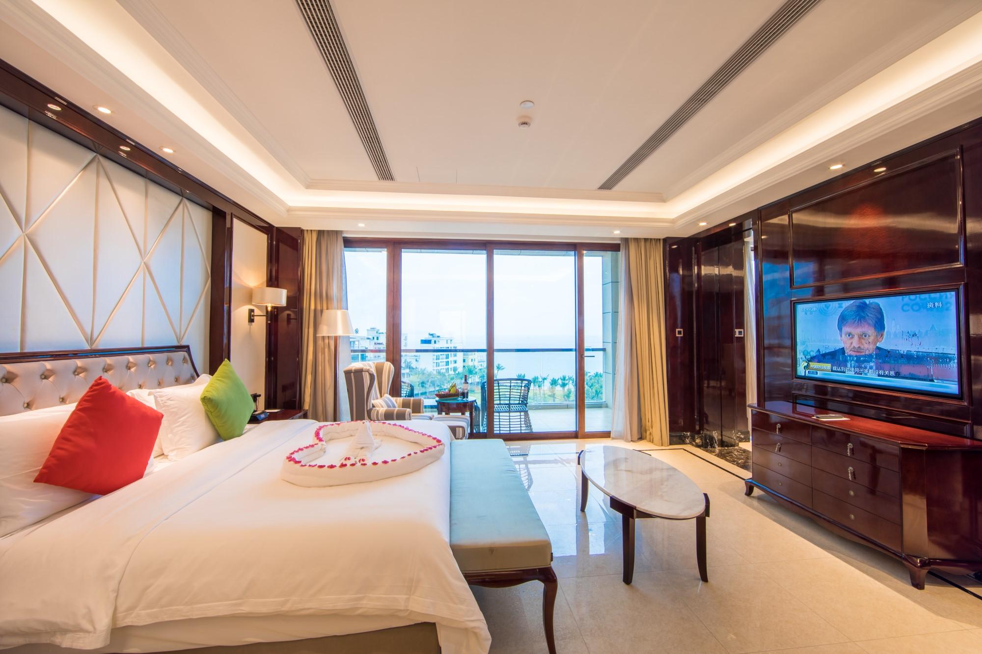 Jinsha Seaview Hotel Sanya 5*