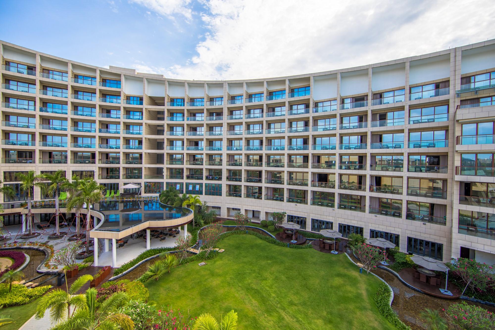 Jinsha Seaview Hotel Sanya 5*
