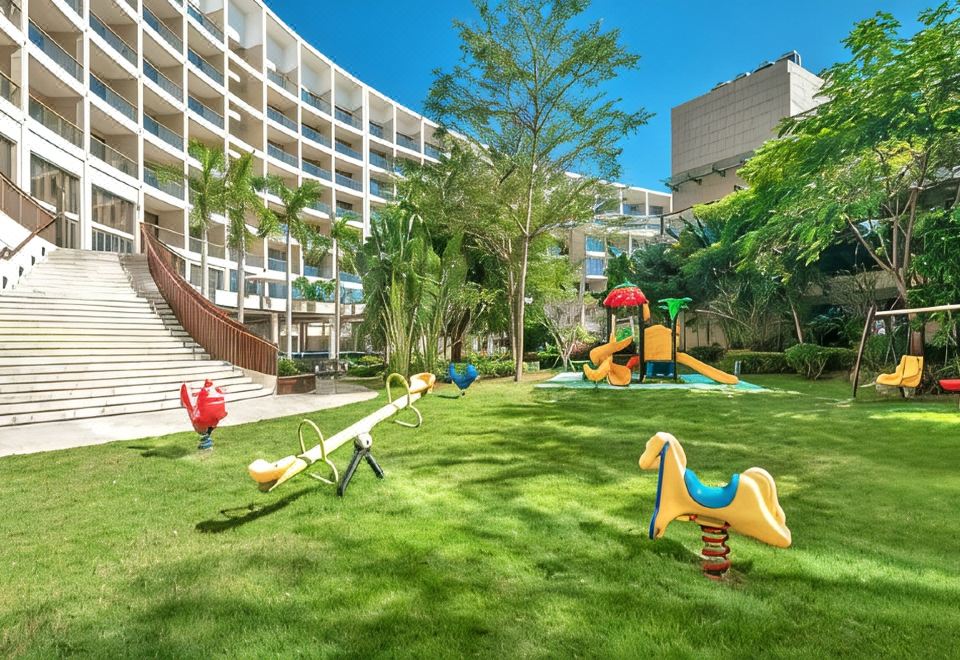 Jinsha Seaview Hotel Sanya 5*