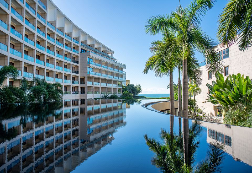 Jinsha Seaview Hotel Sanya 5*