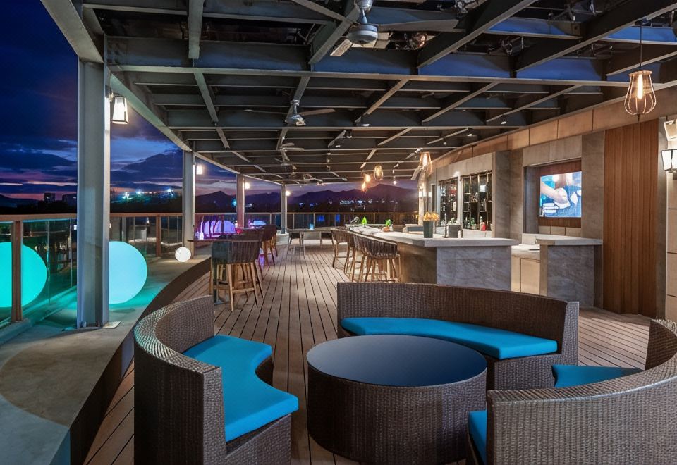 Jinsha Seaview Hotel Sanya 5*