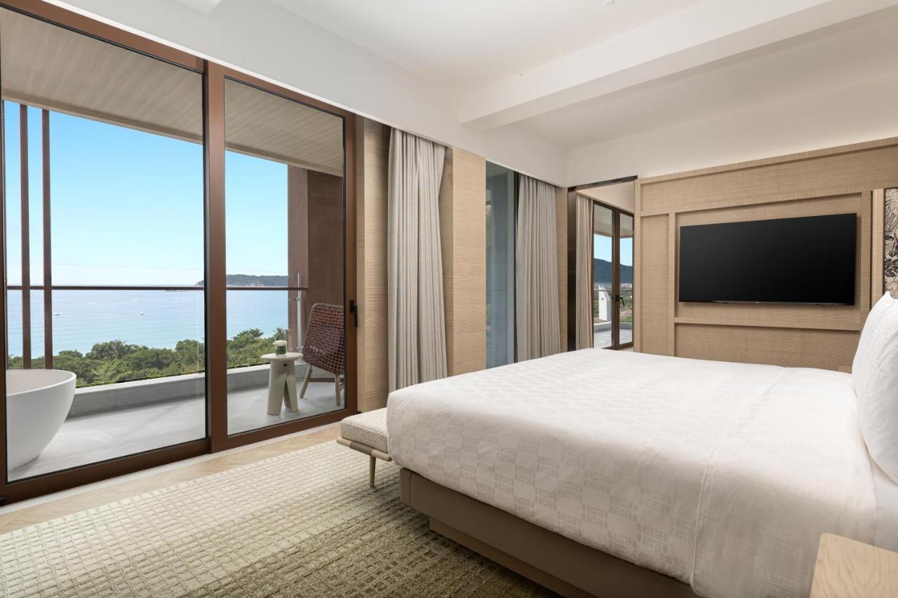 Туры в Hualuxe Sanya Yalong Bay Resort, an IHG Hotel