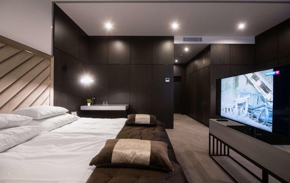 Плаза (ул. Лухмановская) 4*