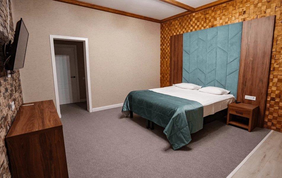 Орлиное Гнездо (Архыз) 0*