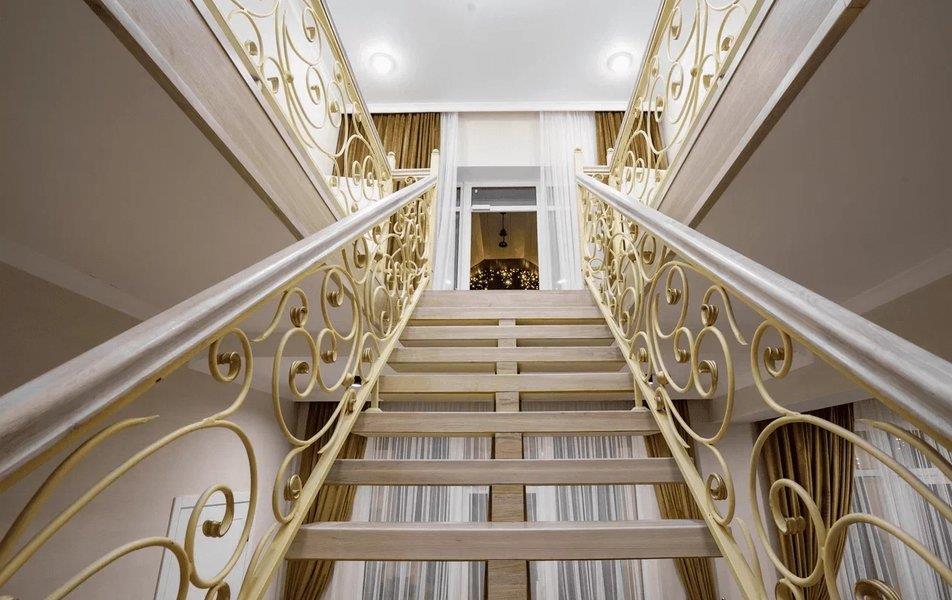 Орлиное Гнездо (Архыз) 0*