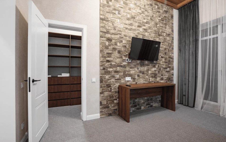 Орлиное Гнездо (Архыз) 0*