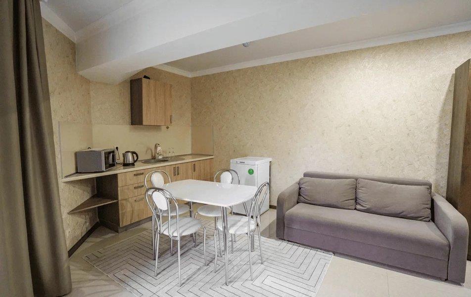 Орлиное Гнездо (Архыз) 0*