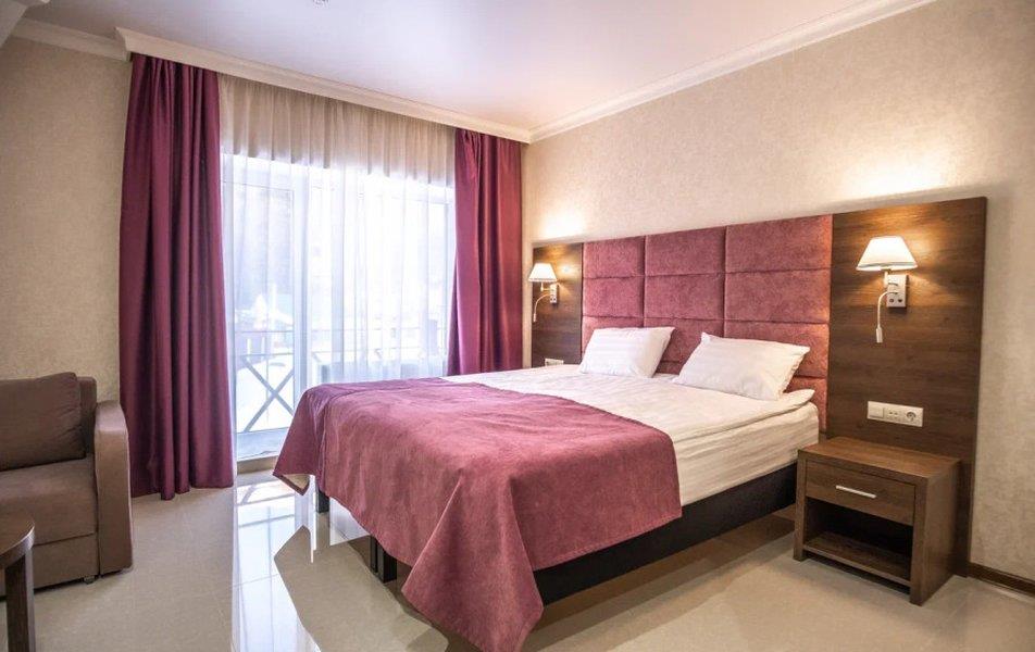 Орлиное Гнездо (Архыз) 0*