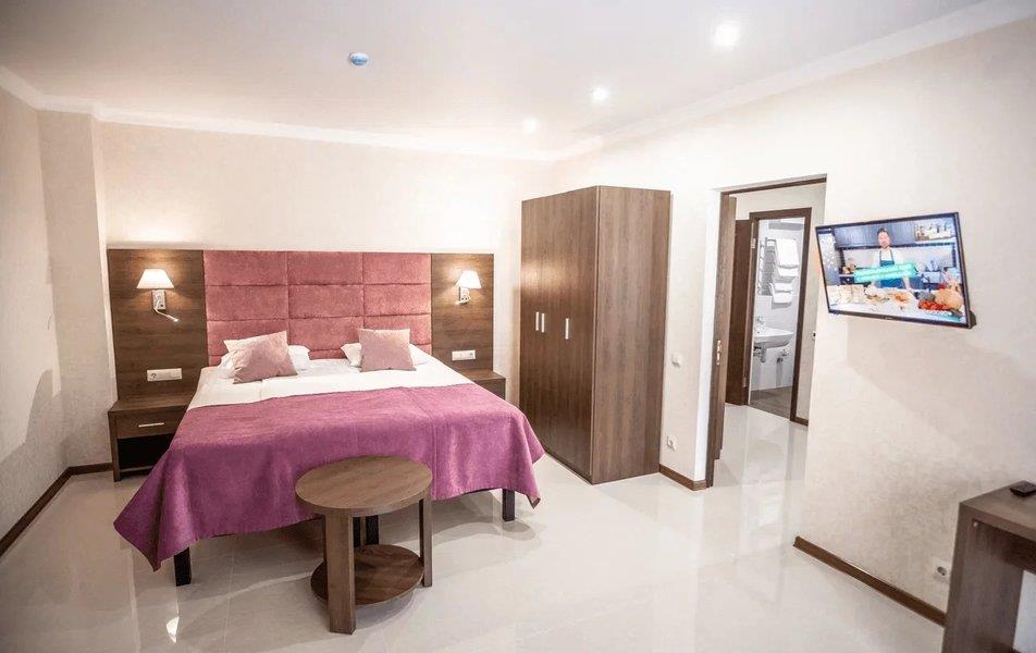 Орлиное Гнездо (Архыз) 0*